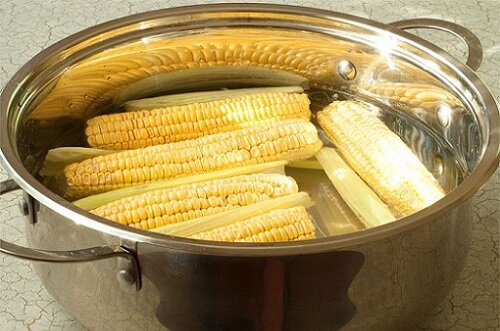 вареная кукуруза
