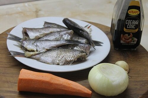 карась с морковью