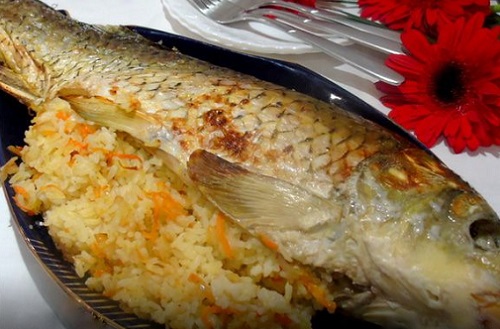 карп с рисом