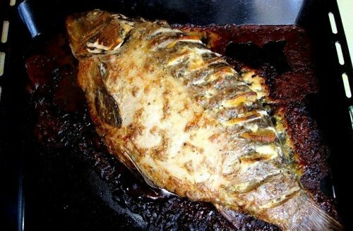 Запеченный карп